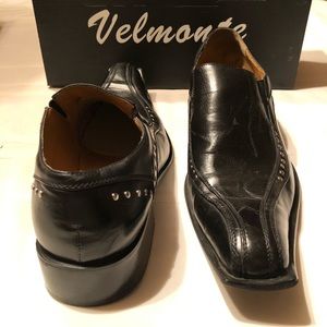 Men’s black loafers by Velmonte size 13